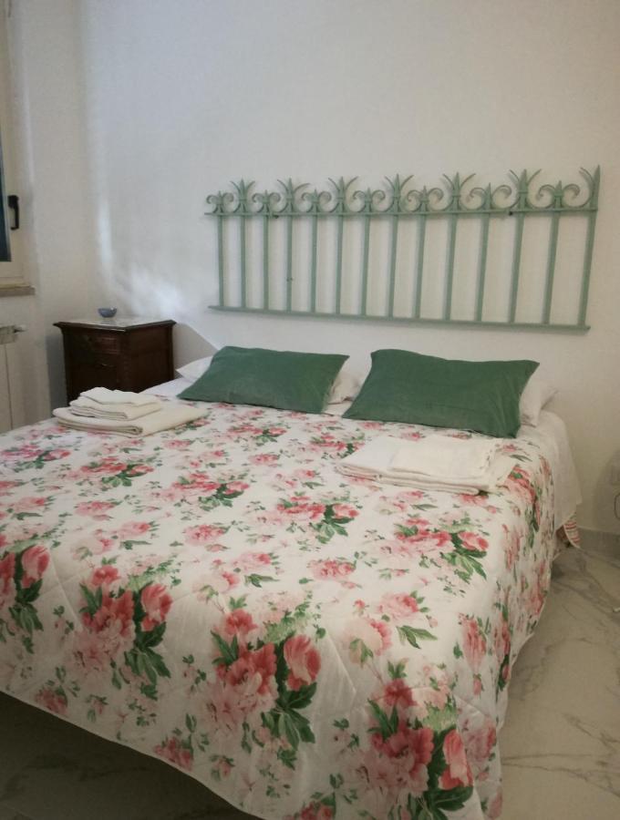 La Terrazza Del Sole B&B Palermo Bagian luar foto
