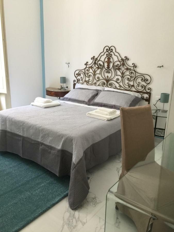 La Terrazza Del Sole B&B Palermo Bagian luar foto