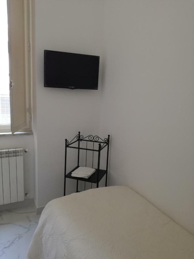 La Terrazza Del Sole B&B Palermo Bagian luar foto